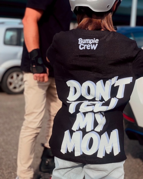 Koszulka dziecięca Don’t Tell My Mum – streetwear kids (czarna)