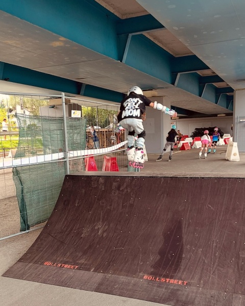 Koszulka dziecięca Don’t Tell My Mum – streetwear kids (błękitna)