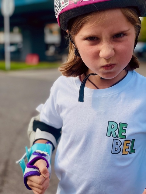 Koszulka dziecięca Tiny Rebel – streetwear kids (czarna)